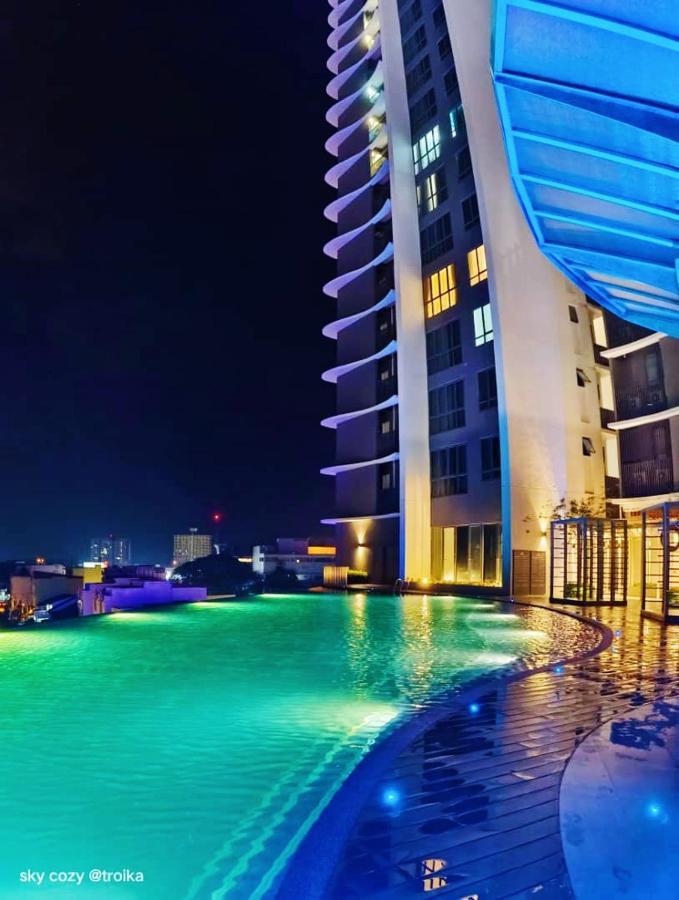 Sky Cozy Troika Residence, 1 Bedroom 4-6 Pax, 2 Bedrooms 6-8 Pax, Pool Vew, Sky & City View, Free Parking, Pool, Unlimited Wifi & Netflix Kota Bharu Ngoại thất bức ảnh