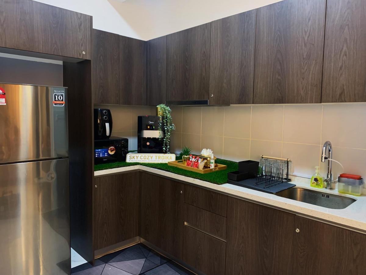 Sky Cozy Troika Residence, 1 Bedroom 4-6 Pax, 2 Bedrooms 6-8 Pax, Pool Vew, Sky & City View, Free Parking, Pool, Unlimited Wifi & Netflix Kota Bharu Ngoại thất bức ảnh