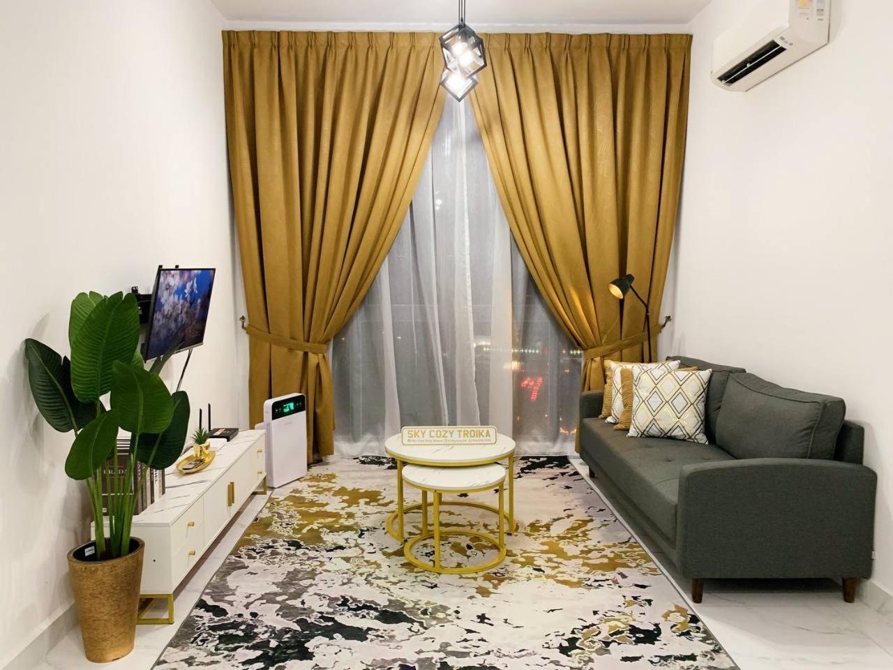 Sky Cozy Troika Residence, 1 Bedroom 4-6 Pax, 2 Bedrooms 6-8 Pax, Pool Vew, Sky & City View, Free Parking, Pool, Unlimited Wifi & Netflix Kota Bharu Ngoại thất bức ảnh