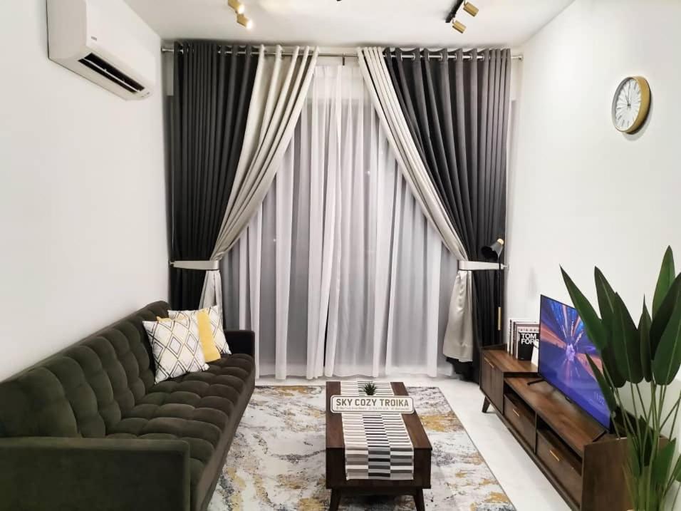 Sky Cozy Troika Residence, 1 Bedroom 4-6 Pax, 2 Bedrooms 6-8 Pax, Pool Vew, Sky & City View, Free Parking, Pool, Unlimited Wifi & Netflix Kota Bharu Ngoại thất bức ảnh