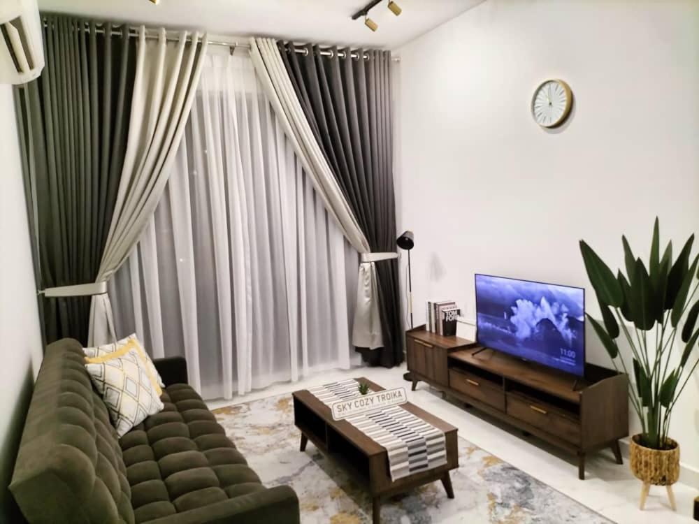Sky Cozy Troika Residence, 1 Bedroom 4-6 Pax, 2 Bedrooms 6-8 Pax, Pool Vew, Sky & City View, Free Parking, Pool, Unlimited Wifi & Netflix Kota Bharu Ngoại thất bức ảnh
