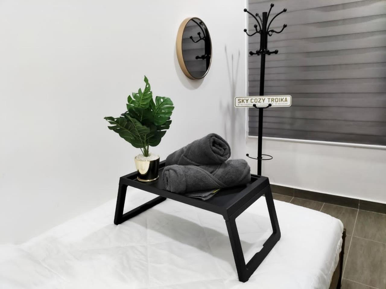 Sky Cozy Troika Residence, 1 Bedroom 4-6 Pax, 2 Bedrooms 6-8 Pax, Pool Vew, Sky & City View, Free Parking, Pool, Unlimited Wifi & Netflix Kota Bharu Ngoại thất bức ảnh